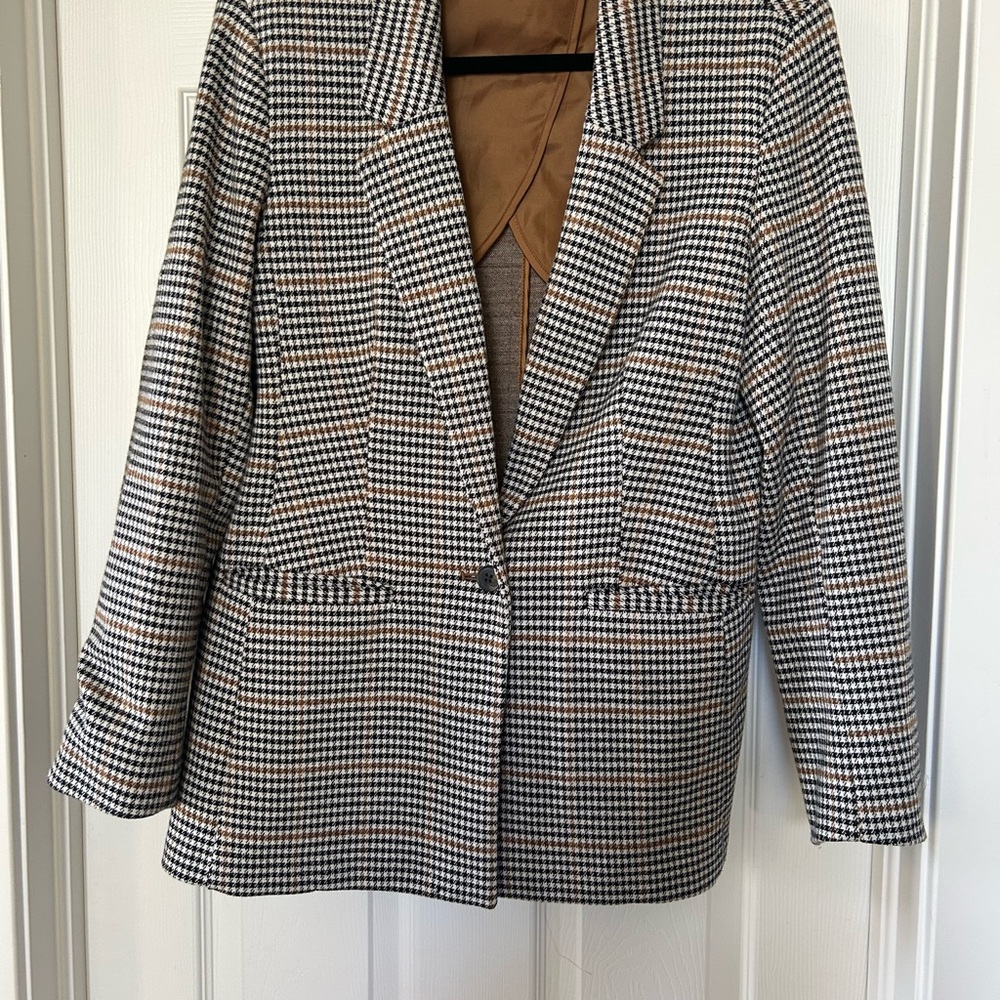 Old Navy Black and White Houndstooth Blazer